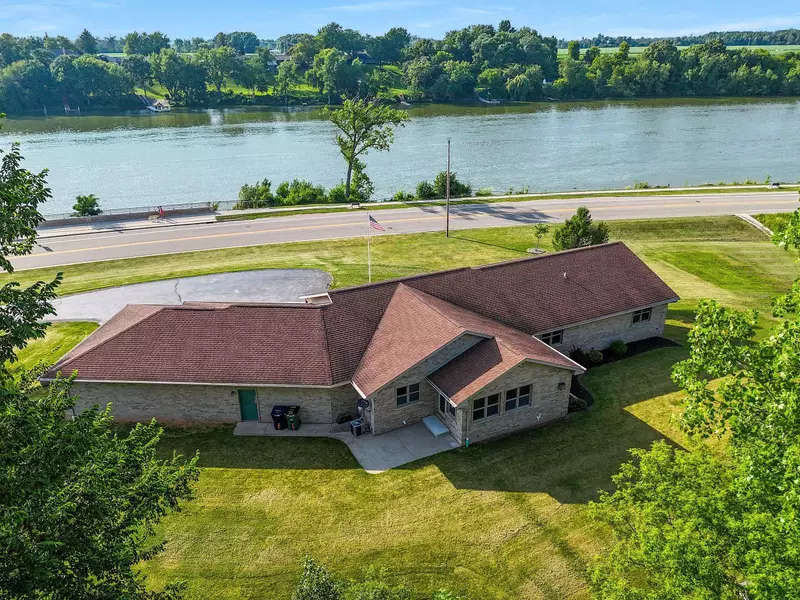 75 WASHINGTON ST, Wrightstown, WI 54180-9014