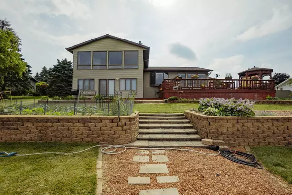 N6750 HILLTOP DR, Fond Du Lac, WI 54937