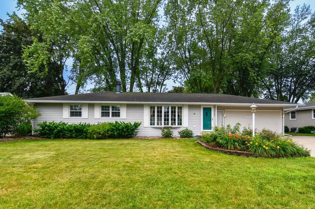 Green Bay, WI 54313-5617,1441 LINDALE LN