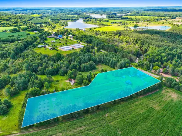 Gresham, WI 54128,W10055 CHERRY RD