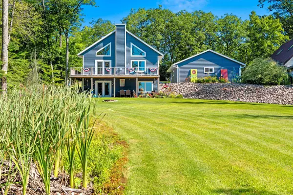 8999 N WHITE POTATO LAKE RD, Pound, WI 54161