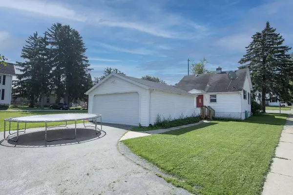 Seymour, WI 54165-1420,149 W FACTORY ST