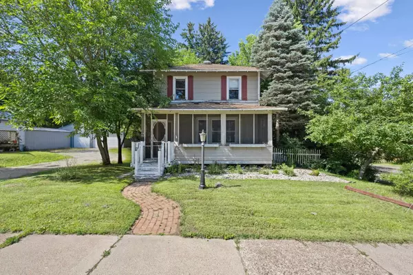 Waupaca, WI 54981,406 W FULTON ST