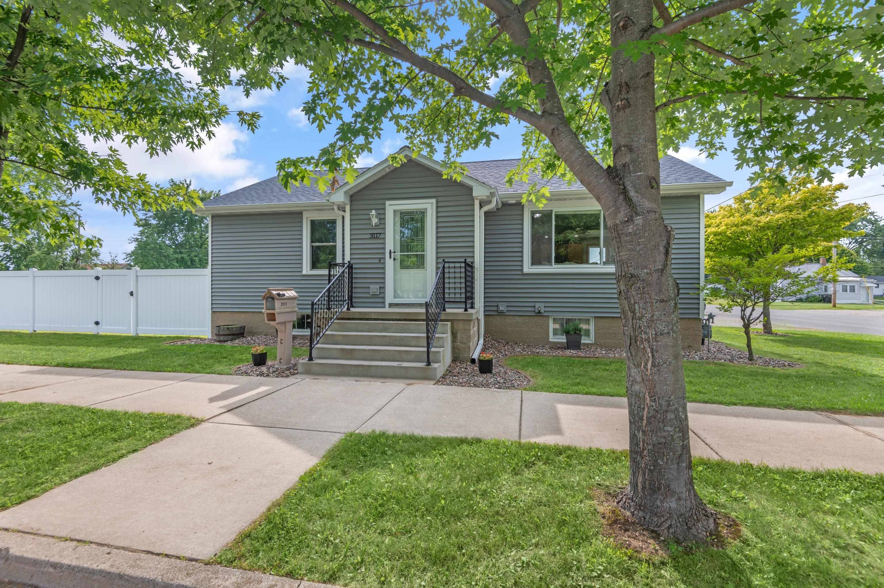 3117 14TH ST, Menominee, MI 49858
