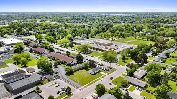 Ashwaubenon, WI 54304-4307,1047 MARVELLE LN