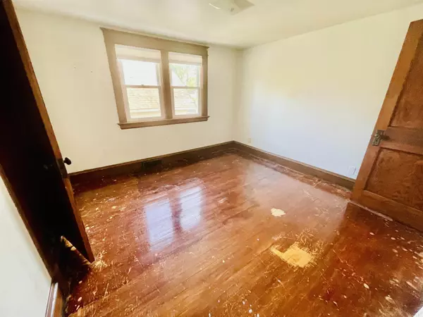 Sheboygan, WI 53081,2312 HENRY ST