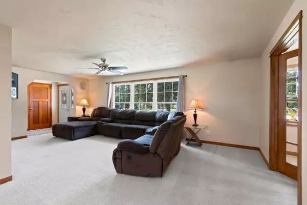 Appleton, WI 54913,6050 N FRENCH RD