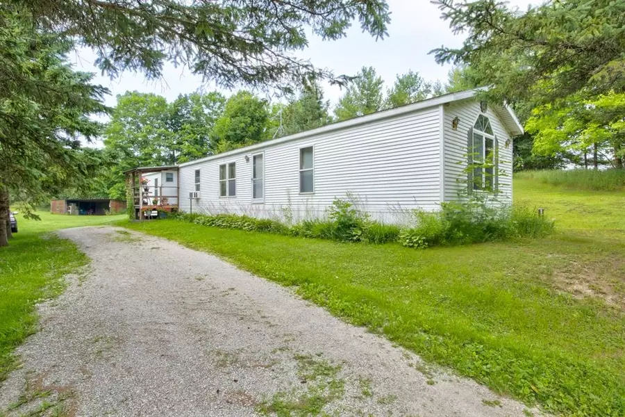 W5189 COUNTY ROAD 366, Daggett, MI 49821