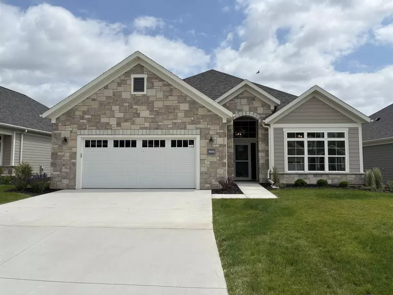 5684 N KESTREL CIR, Appleton, WI 54913