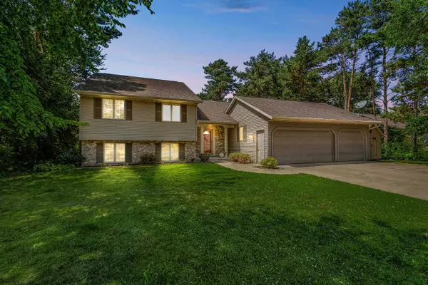 Menasha, WI 54952,1282 FIELDVIEW DR