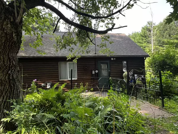 N2769 TAYLOR CT, Waupaca, WI 54981
