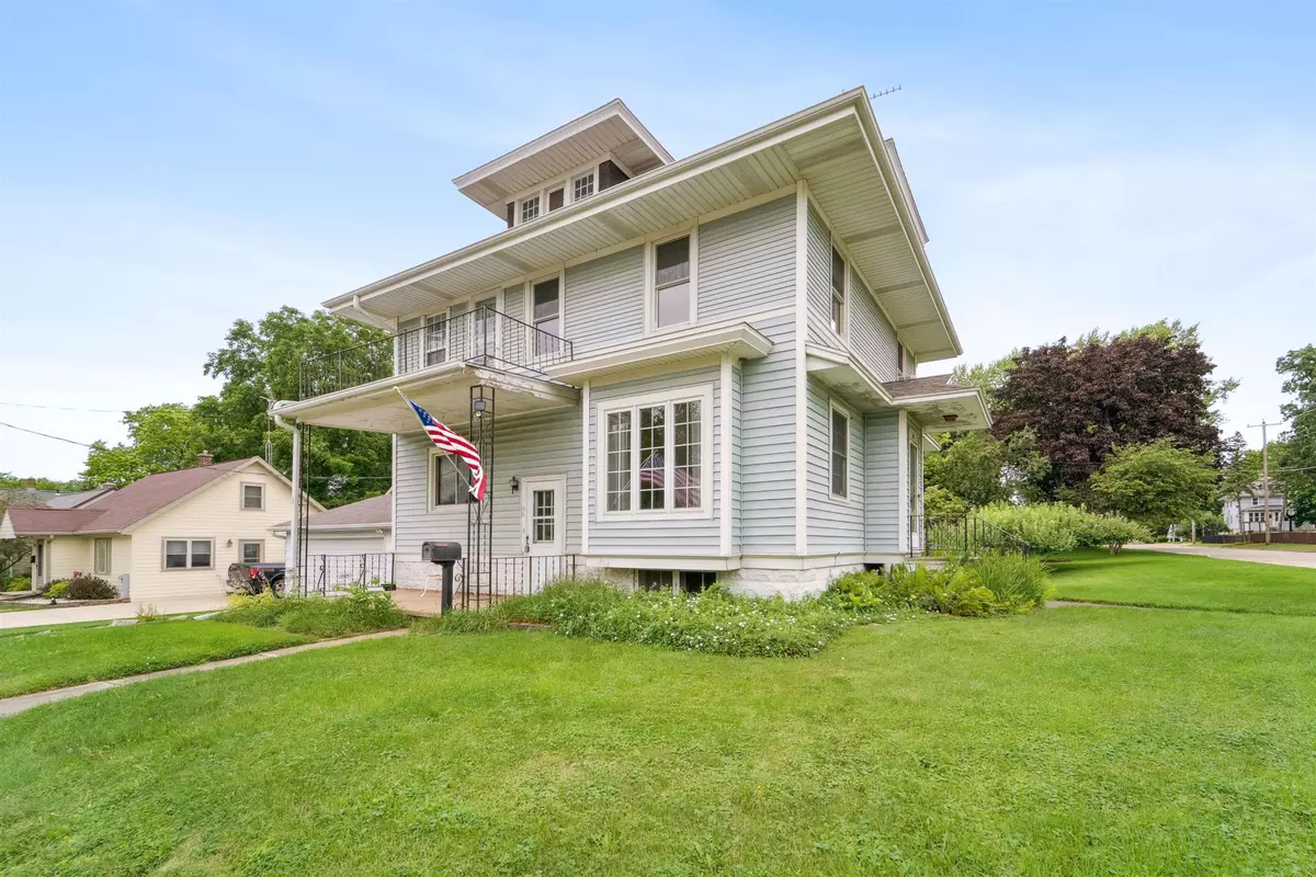 Mayville, WI 53050,3 N EWALD ST