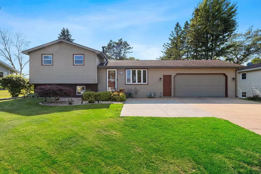 N263 FOREST AVE, Sherwood, WI 54169