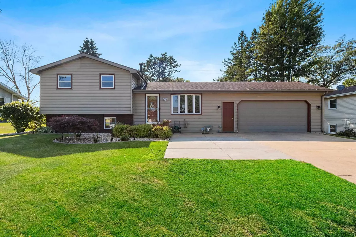 Sherwood, WI 54169,N263 FOREST AVE