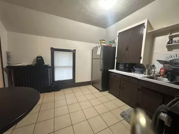 Shawano, WI 54166-2527,311 S UNION ST