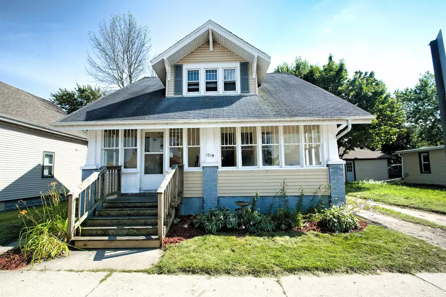1519 22ND ST, Two Rivers, WI 54241-2640