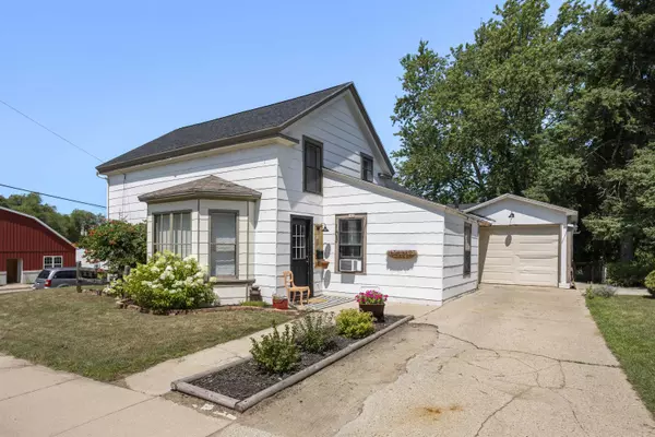 Berlin, WI 54923,103 E CERESCO ST