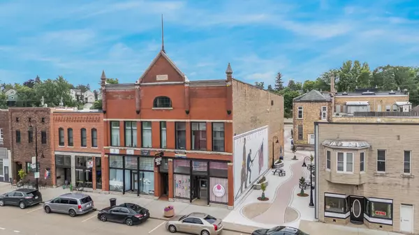 Kaukauna, WI 54130,139 E 2ND ST