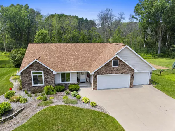 Suamico, WI 54173-7939,2507 WILDING WAY
