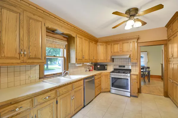 Appleton, WI 54911,1121 N HARRIMAN ST