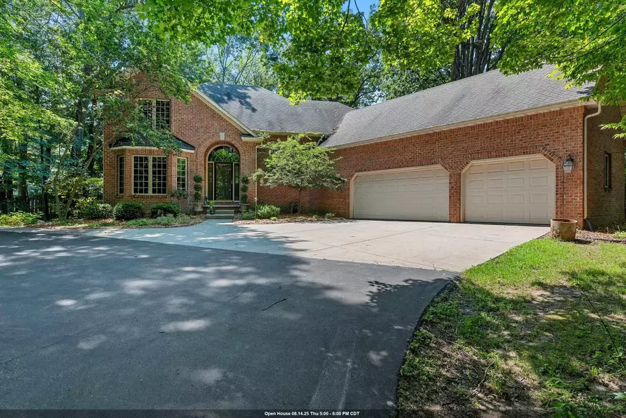 4660 WEDGESTONE CT, Oneida, WI 54155-8702