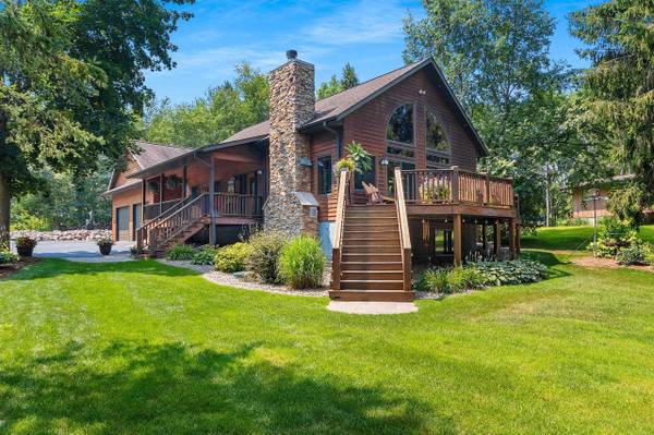 N1381 SILVER CANOE CT, Keshena, WI 54135-0000