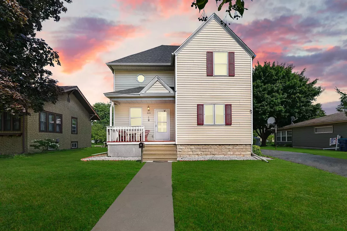 North Fond Du Lac, WI 54937,620 WISCONSIN AVE