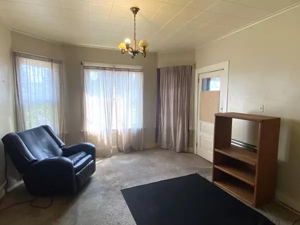 Shawano, WI 54166,513 E GREEN BAY ST