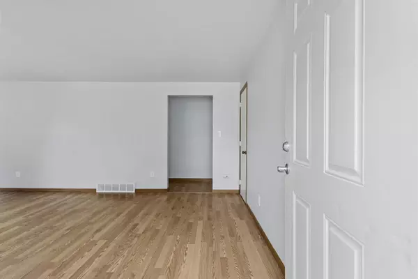 Green Bay, WI 54304,801 RAYMOND ST
