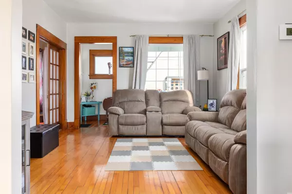 Oshkosh, WI 54902,241 W 9TH AVE