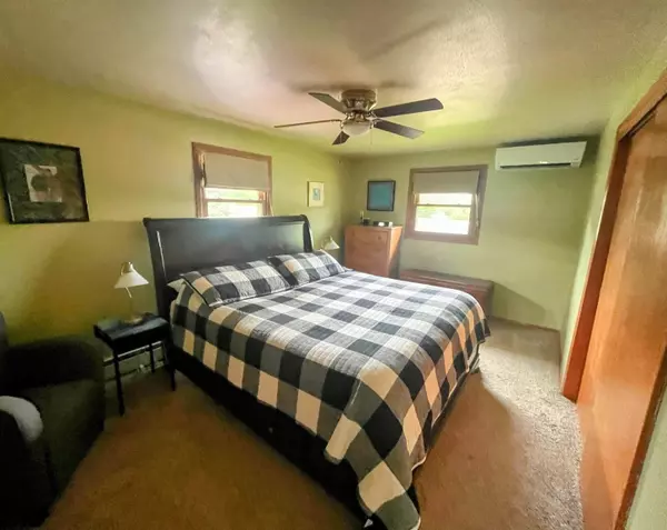 Green Bay, WI 54311-7401,2932 SUZANNE CT