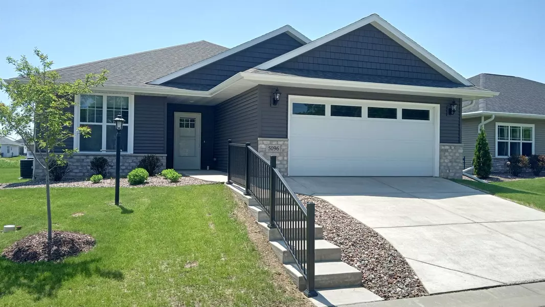 5096 N MILKWEED TRL, Appleton, WI 54913