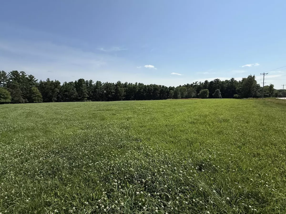 De Pere, WI 54115,3237 LOST DAUPHIN RD #2
