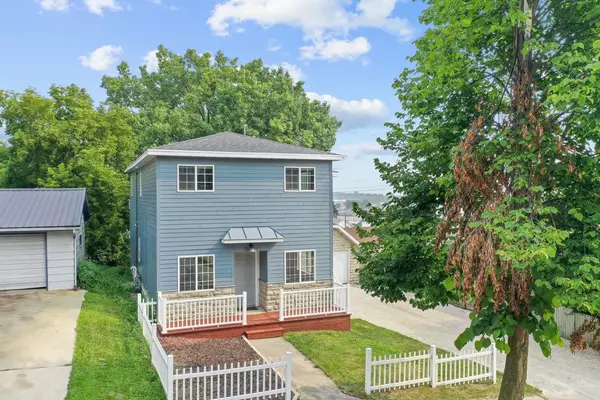 405 ELLIS ST, Kewaunee, WI 54216-1328