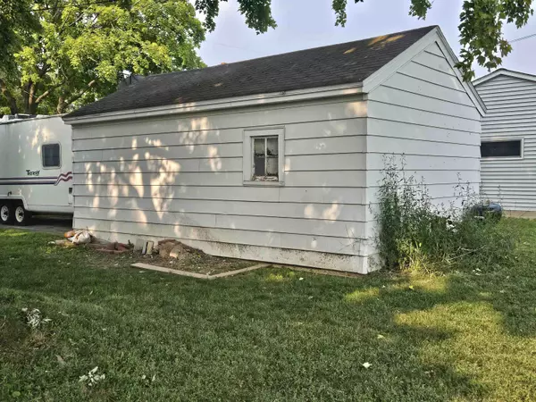 Appleton, WI 54914-2661,1005 W GRANT ST