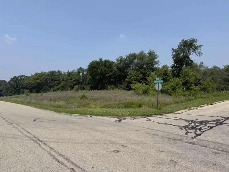 COMMERCIAL DR, Waupaca, WI 54981