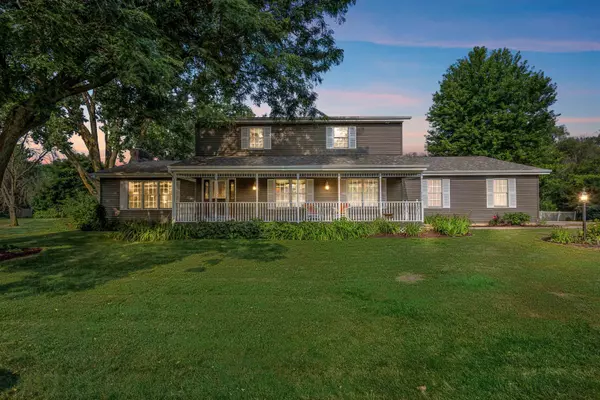 Neenah, WI 54956,772 SUNSHINE LN