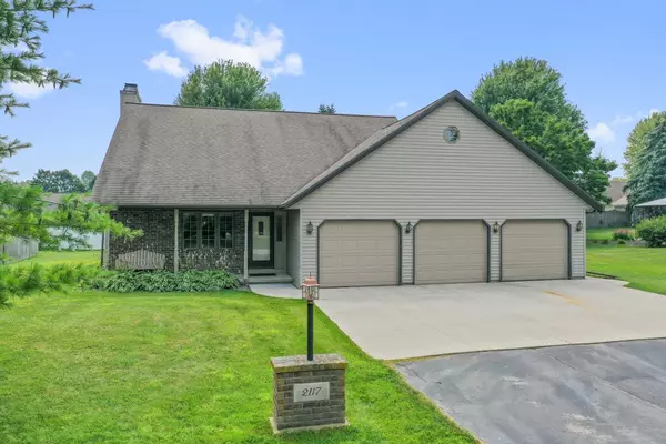 2117 DESCENDANT LN, Green Bay, WI 54313-8095