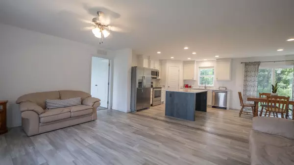 Coloma, WI 54930,626 N SEMROW RD