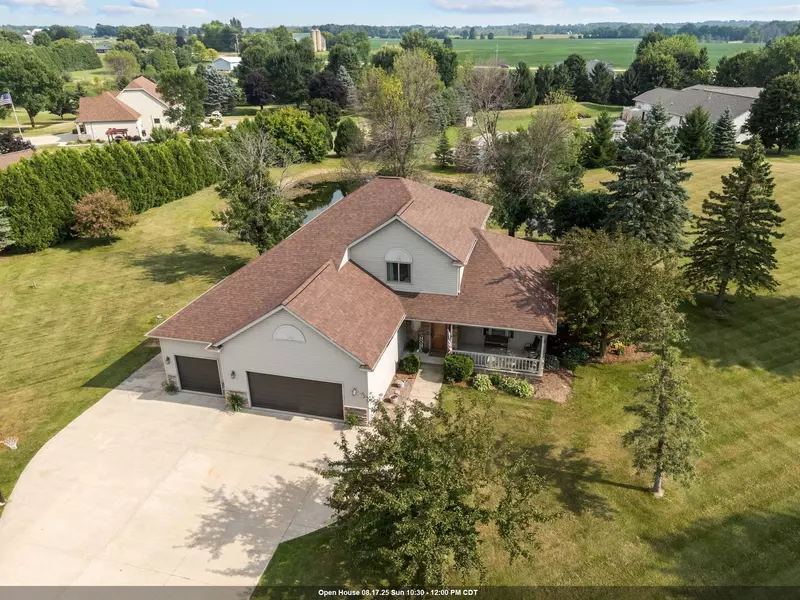 N966 SPRING VALLEY DR, Hortonville, WI 54944