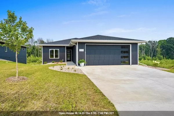 4001 ANTWERP AVE #UNIT 3, Howard, WI 54313-7518