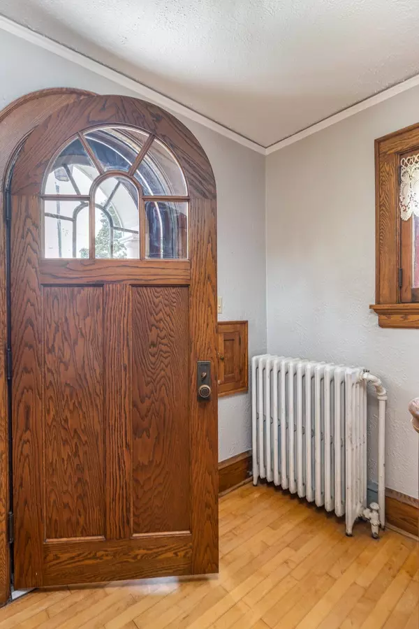 Appleton, WI 54914,720 S SUMMIT ST