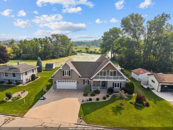 135 TWIN HARBOR DR, Winneconne, WI 54986