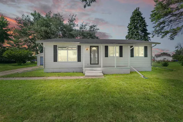 302 MCKINLEY ST, North Fond Du Lac, WI 54937