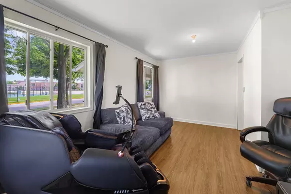 North Fond Du Lac, WI 54937,302 MCKINLEY ST