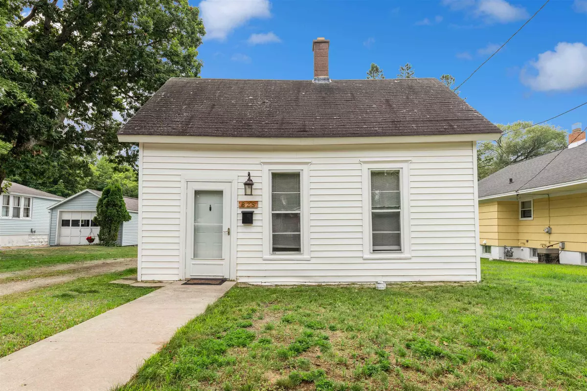 Marinette, WI 54143,825 JACOBSON ST