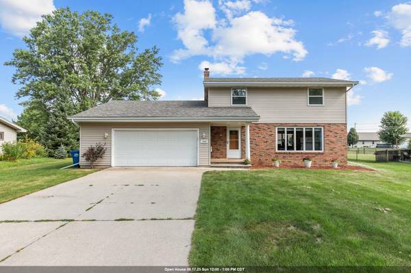 1894 SUSAN AVE, Neenah, WI 54956