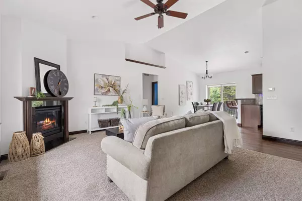 Appleton, WI 54913,2398 W BARLEY WAY