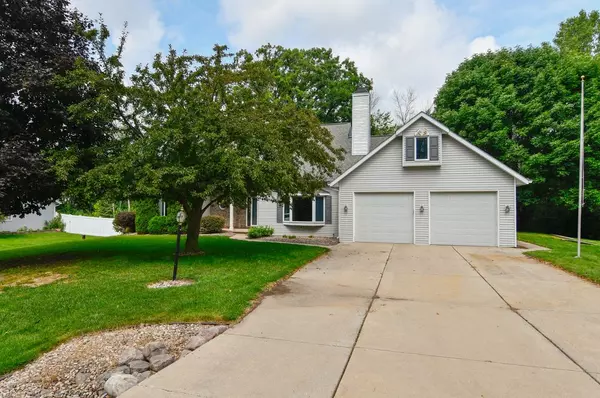 Green Bay, WI 54313,1758 SURREY TRL