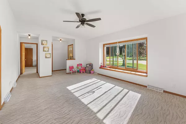 Brandon, WI 53919,330 CARLYLE CT